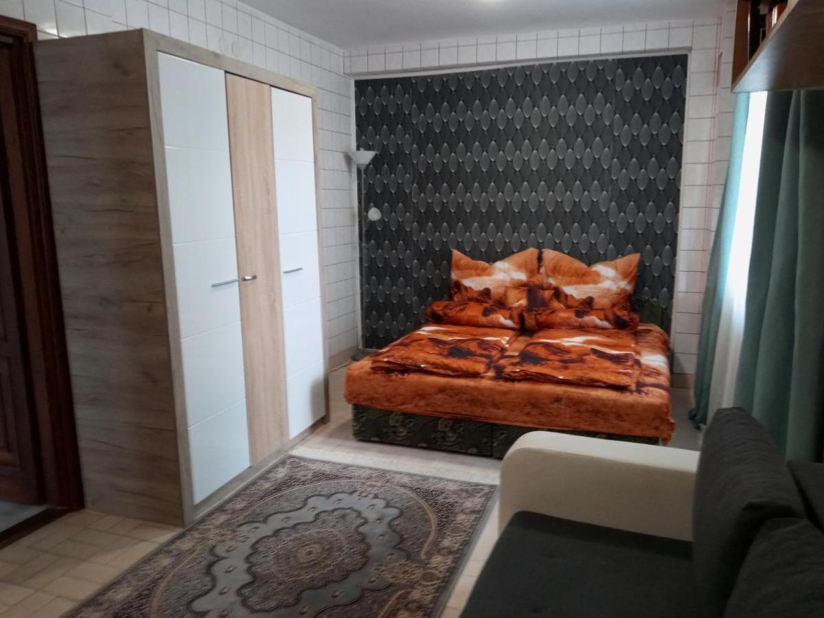 Luxury Eagle Apartman Budapest Esterno foto
