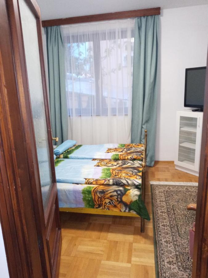 Luxury Eagle Apartman Budapest Esterno foto