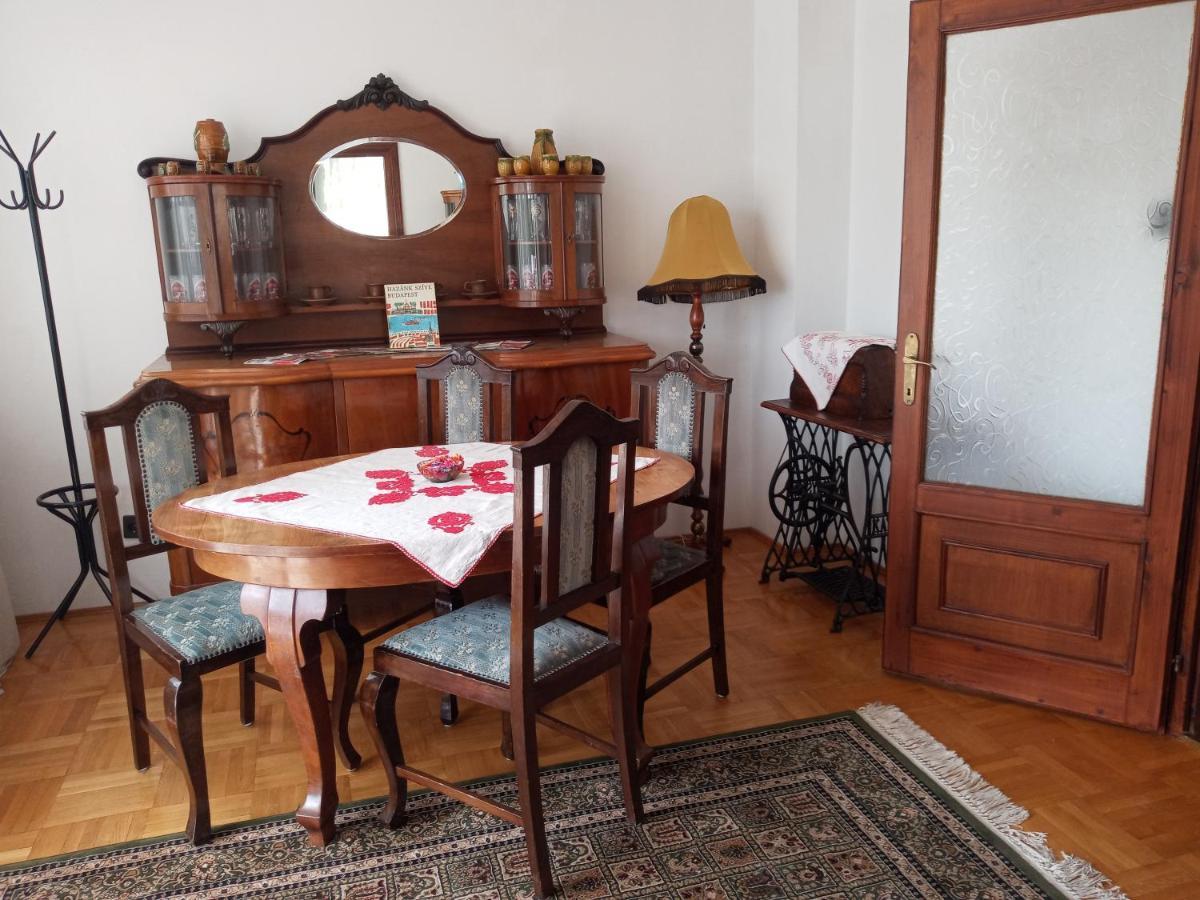Luxury Eagle Apartman Budapest Esterno foto