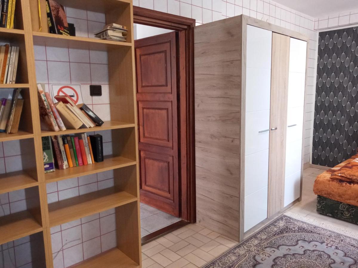 Luxury Eagle Apartman Budapest Esterno foto