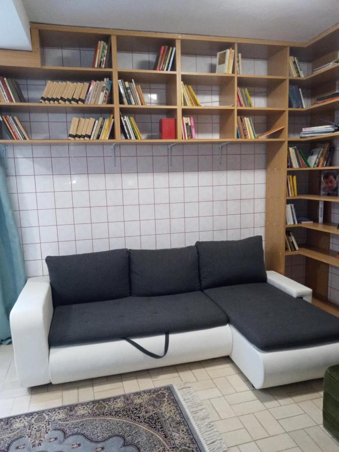 Luxury Eagle Apartman Budapest Esterno foto