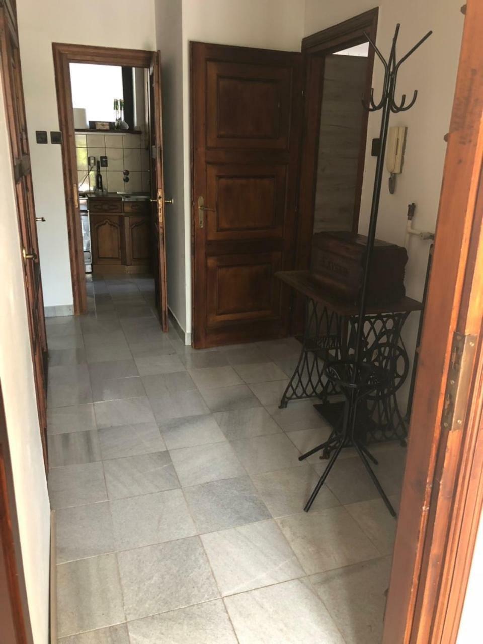 Luxury Eagle Apartman Budapest Esterno foto